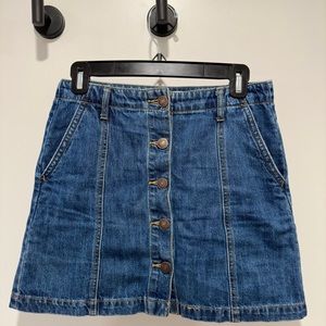 Mini skirt / Buttons Front